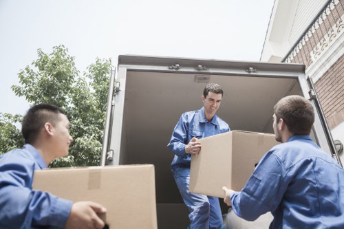 Queens Park residential moving boxes and packing supplies