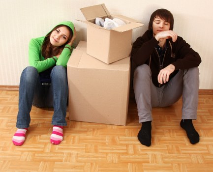 Commercial and household transport with a moving truck in Queens Park