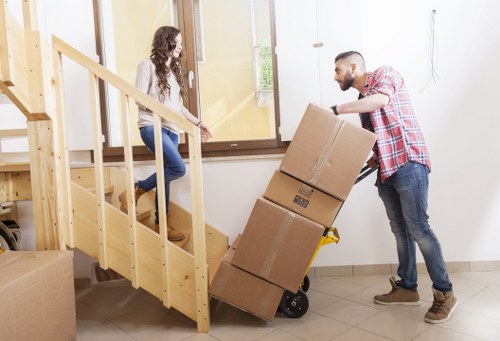 Careful loading support for a Queens Park house or apartment move