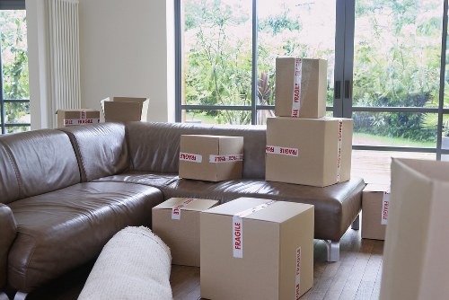 Local moving truck service for apartment access and parking challenges