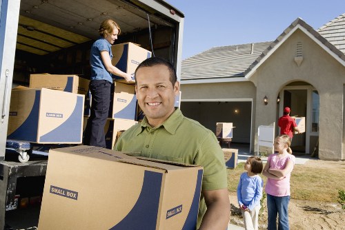 Mover reviewing public liability insurance and safety procedures